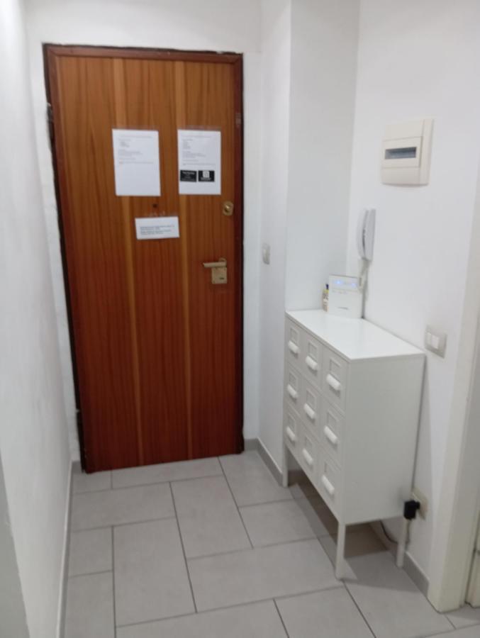 Apartament Famagosta Milano Apartment Ngoại thất bức ảnh