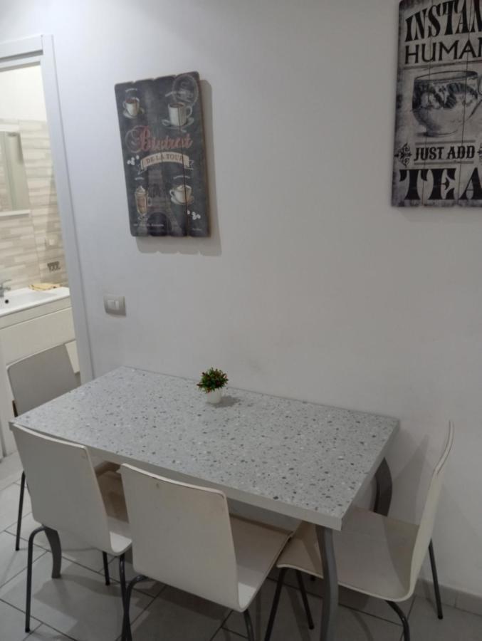 Apartament Famagosta Milano Apartment Ngoại thất bức ảnh