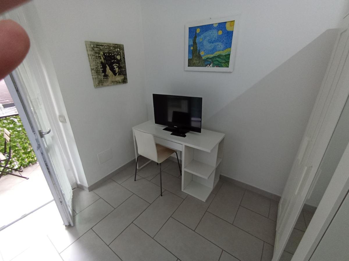 Apartament Famagosta Milano Apartment Ngoại thất bức ảnh